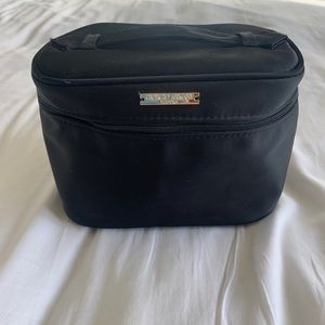 MAKEUP BAG